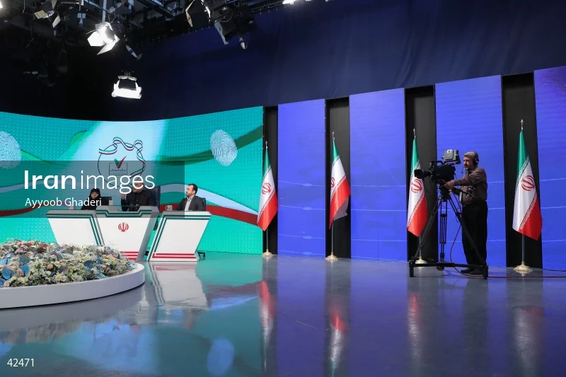 Mohammad Bagher Ghalibaf on the Cultural Roundtable program on Channel Two