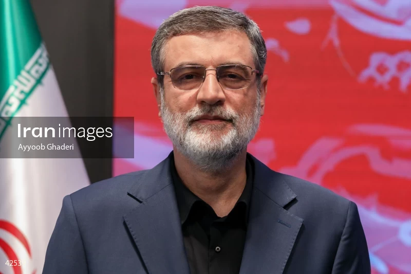 Seyed Amir-Hossein Ghazizadeh Hashemi on the Cultural Roundtable program on Channel Two