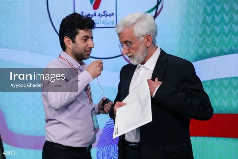 Saeed Jalili on the Cultural Roundtable program on Channel Two
