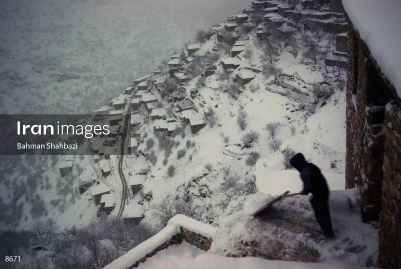 Winter in Uraman Takht