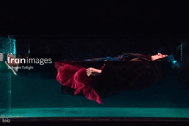 'Amid the clouds' performance