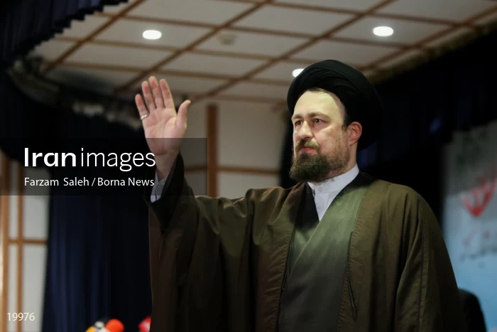 Hassan Khomeini registers for Iran's Assembly of Experts election