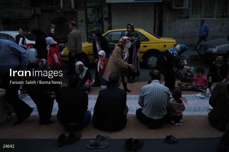 Iftar banquet ceremony in Tehran streets
