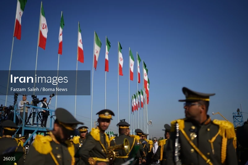 Military Parades Held in Iran on National Army Day