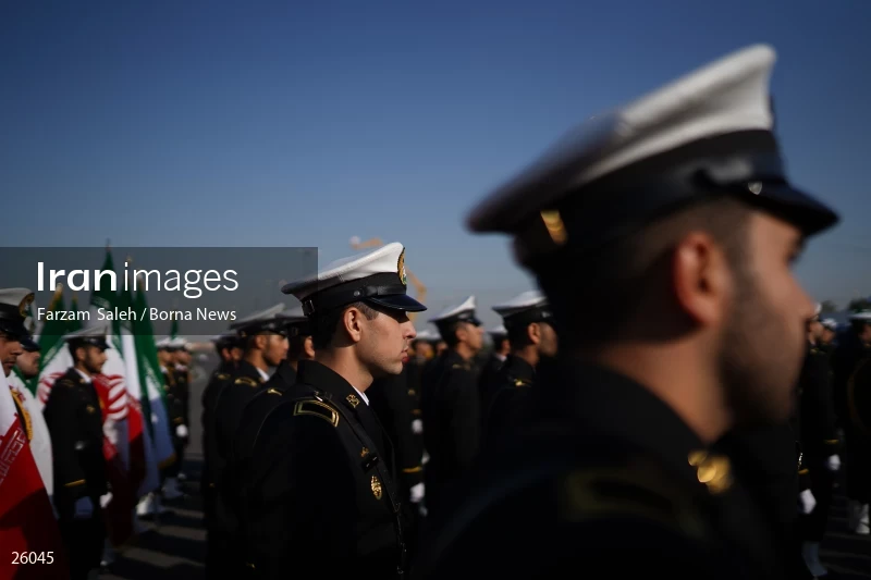 Military Parades Held in Iran on National Army Day