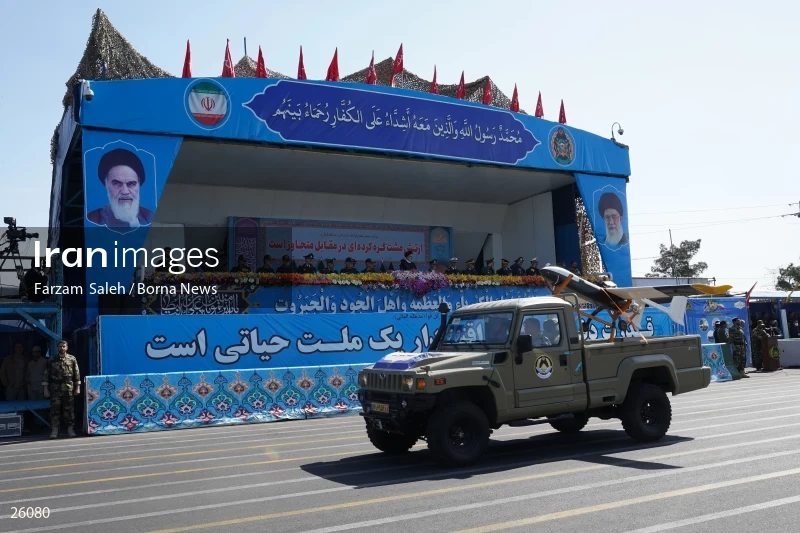 Military Parades Held in Iran on National Army Day