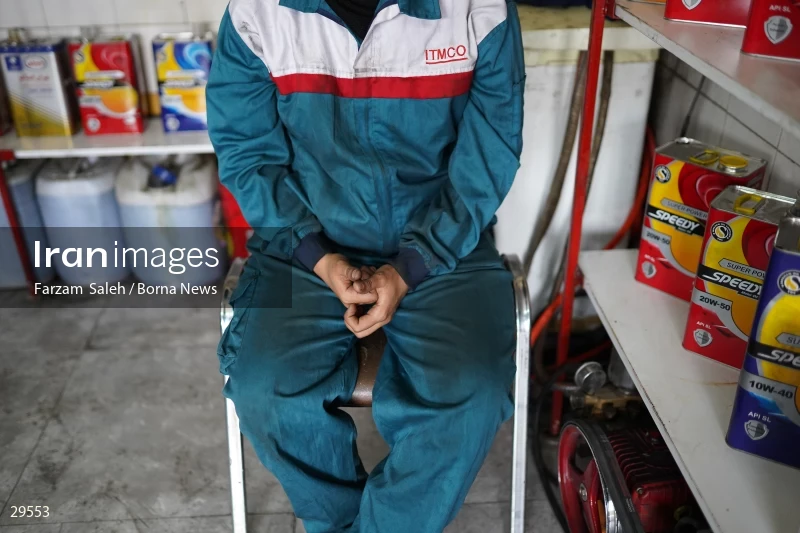 Car repair shop for women in Abshenasan Auto Technical Examination Center