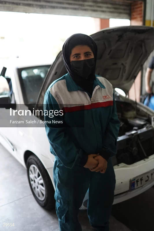 Car repair shop for women in Abshenasan Auto Technical Examination Center