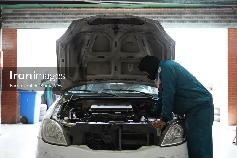 Car repair shop for women in Abshenasan Auto Technical Examination Center