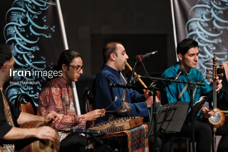 Concert of Hamidreza Nurbakhsh and Qamar group