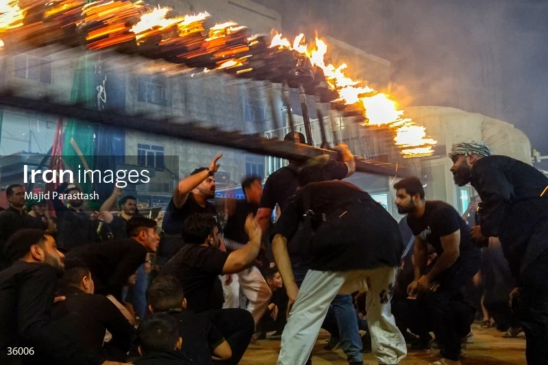 Torch-carrying in the holy shrine of Imam Ali b. Abi Talib (a)