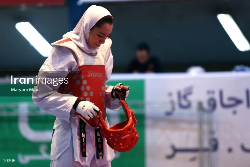 Kimia Alizadeh