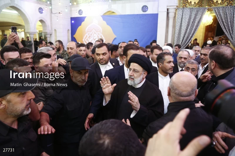 President Ebrahim Raisi in the holy shrine of Hazrat Ruqayya