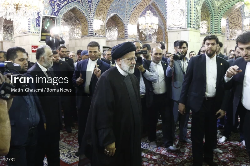 President Ebrahim Raisi in the holy shrine of Hazrat Ruqayya