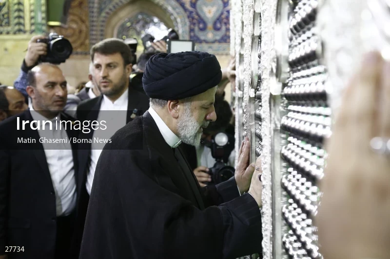 President Ebrahim Raisi in the holy shrine of Hazrat Ruqayya