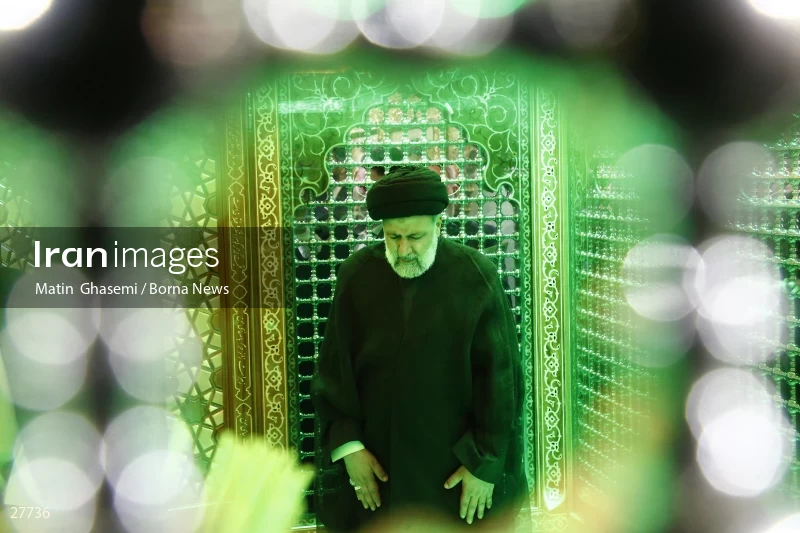 President Ebrahim Raisi in the holy shrine of Hazrat Ruqayya