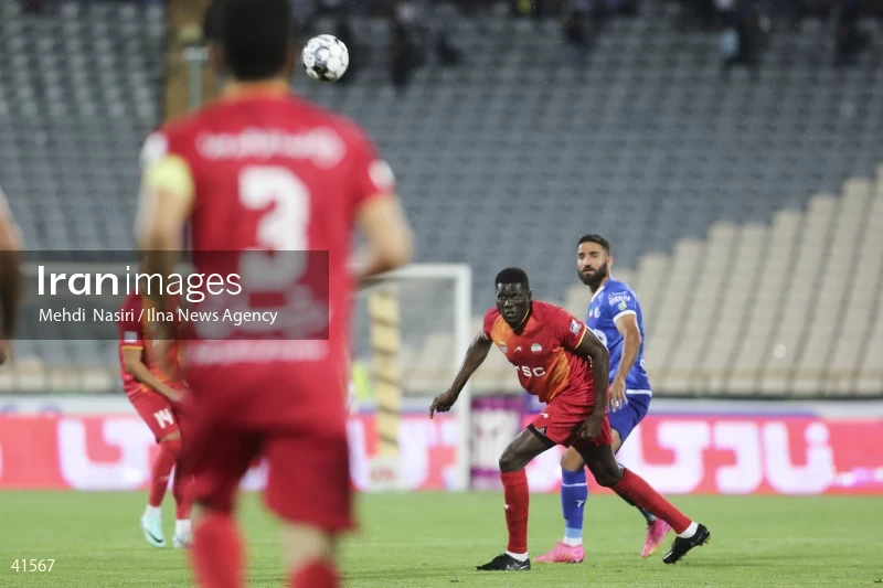 Esteghlal F.C. - Foolad F.C.