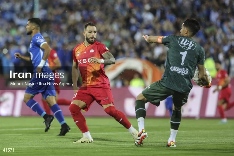 Esteghlal F.C. - Foolad F.C.