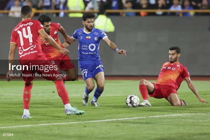 Esteghlal F.C. - Foolad F.C.