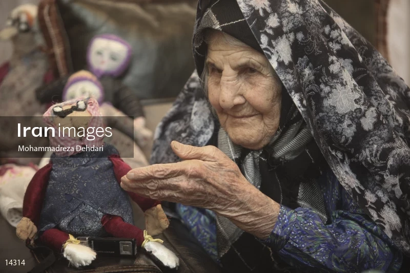 Bibi Hazer Omidvari