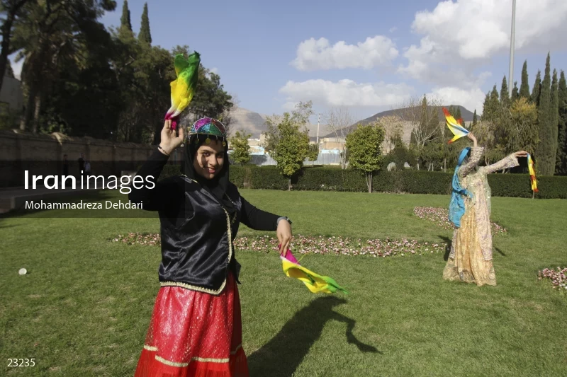 The symbolic performance of the Qashqai wedding