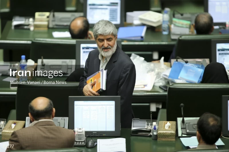 Ali Motahhari at the closing of 9th Parliament of Iran