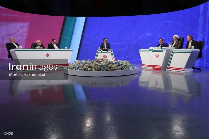 Mostafa Pourmohammadi on the Political Roundtable program on Channel Three