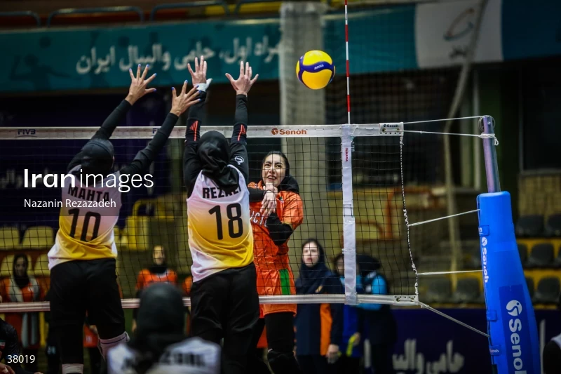 Mehrsun VS Sanat Mes Rafsanjan - Iranian women's volleyball premier league