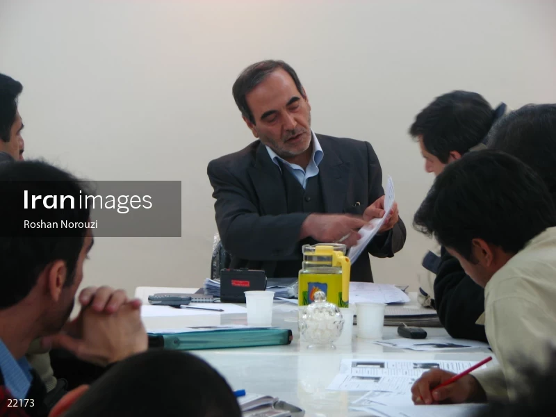 The elections of the third period of Islamic city and village councils 2006