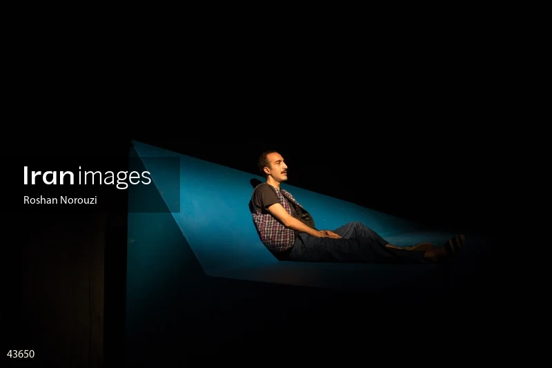 "The 4th Generation Operator" theater