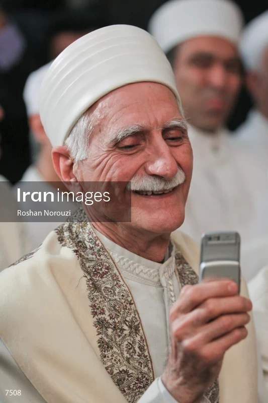 Zoroastrian mobed