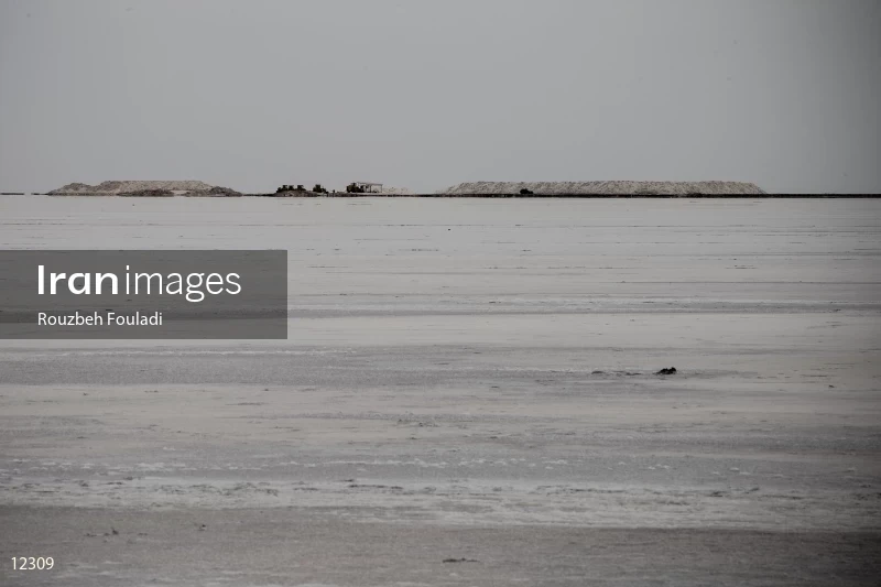 Howz e Soltan Lake