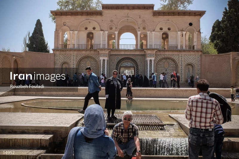 Shazdeh Garden