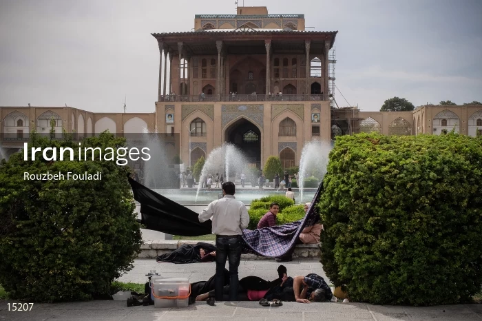 Sizdah Bedar in Isfahan