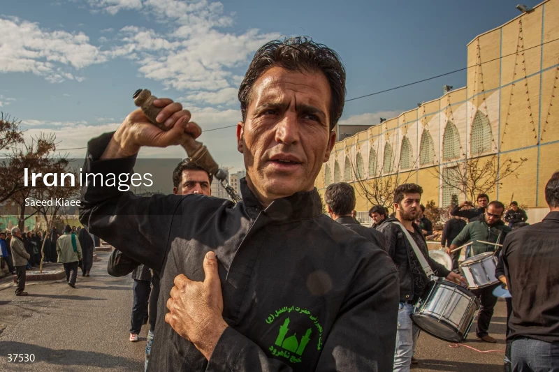 People are mourning on the day of Imam Reza's (AS) martyrdom.