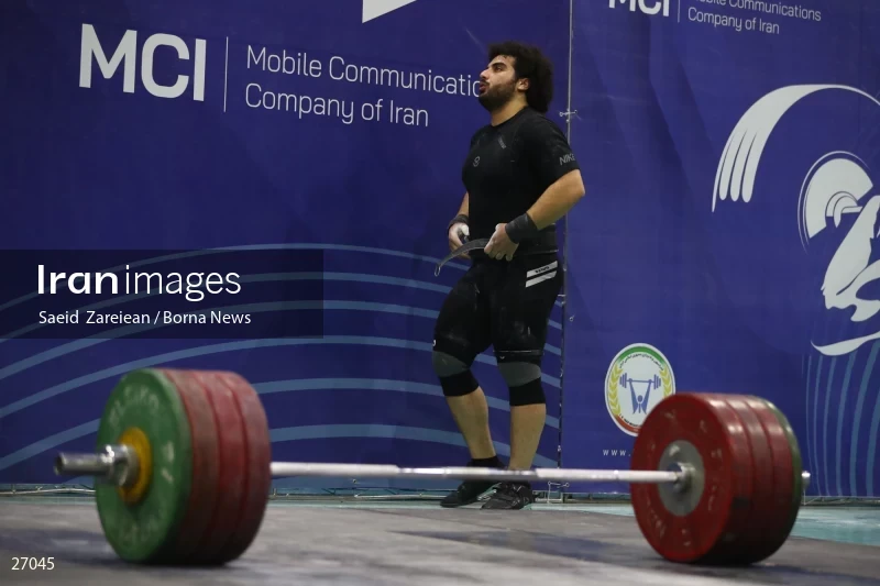 The record setting of Iran's national weightlifting team