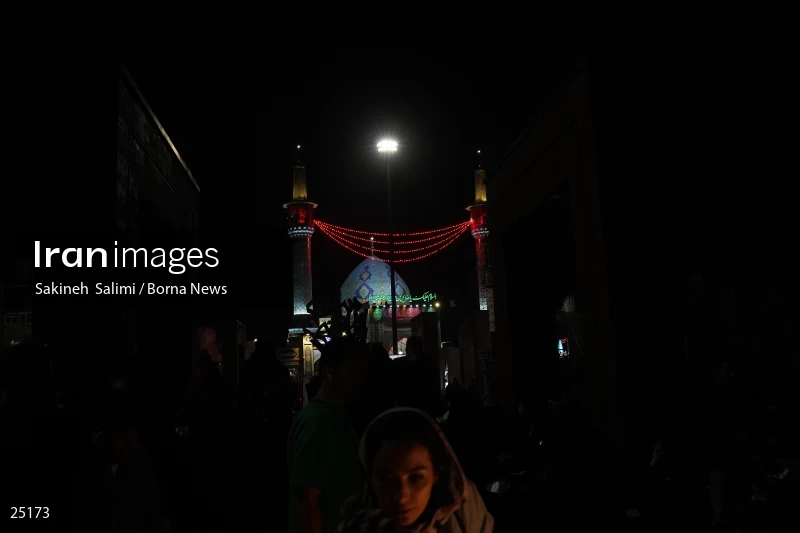 Qadr Night in Imamzadeh Saleh Tajrish (21th day of Ramadan)