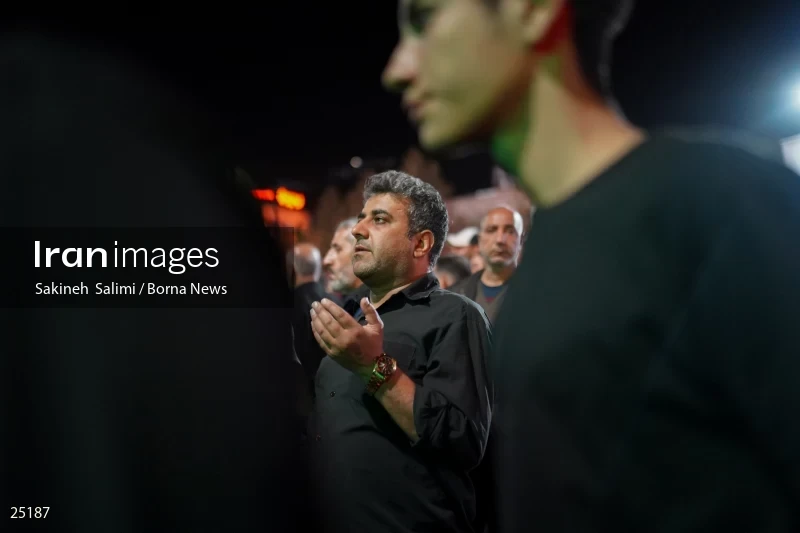 Qadr Night in Imamzadeh Saleh Tajrish (21th day of Ramadan)