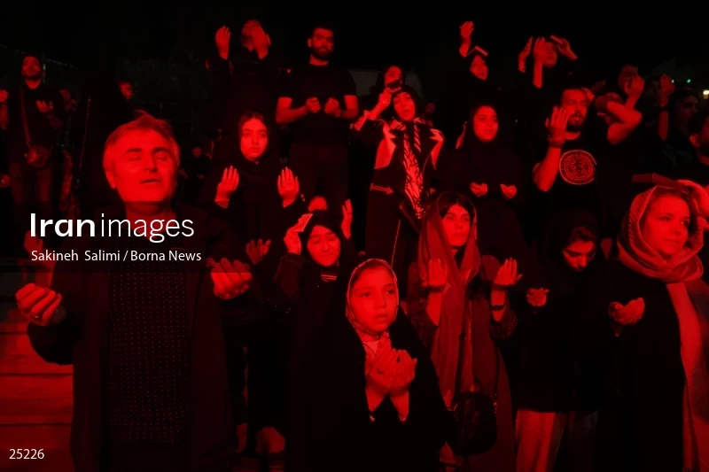 Qadr Night in Imamzadeh Saleh Tajrish (21th day of Ramadan)