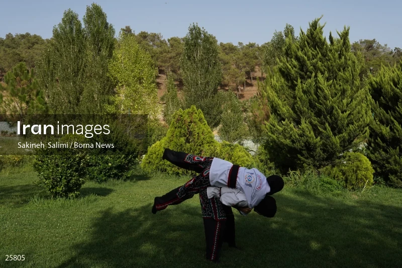 Women athletes of Ancient Iranian martial arts (Parthowa)