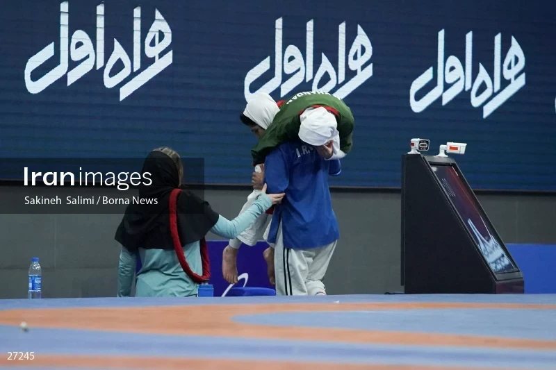 The national championship and selection of the Iranian female Alysh wrestling national team
