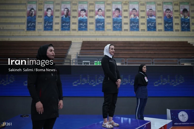 The national championship and selection of the Iranian female Alysh wrestling national team