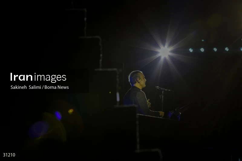Alireza Ghorbani's concert in Saad Abad cultural and historical complex