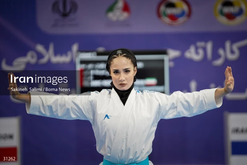 The girls' national karate team selection competition