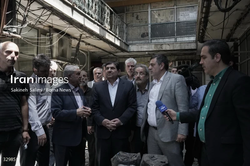 First vice president visits Pachenar Bazaar in Tehran