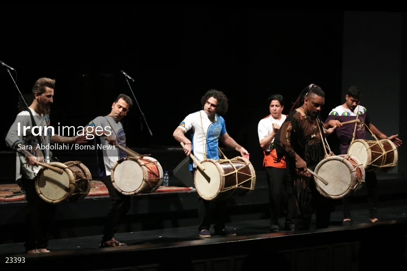 Lian music band concert