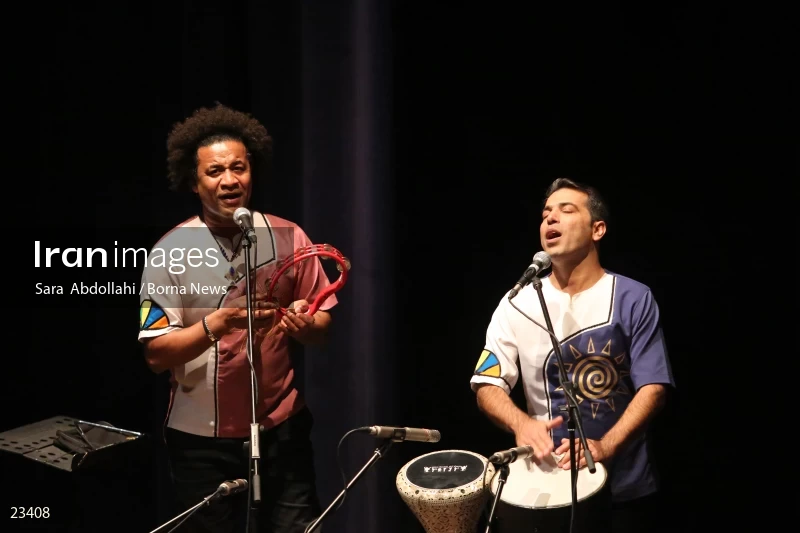 Lian music band concert