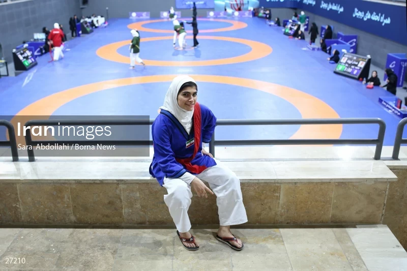 The national championship and selection of the Iranian female Alysh wrestling national team