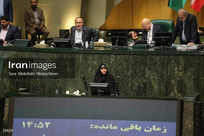 Parliamentary session about confidence vote to Minister of Education