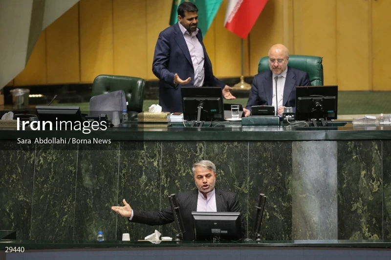 Parliamentary session about confidence vote to Minister of Education